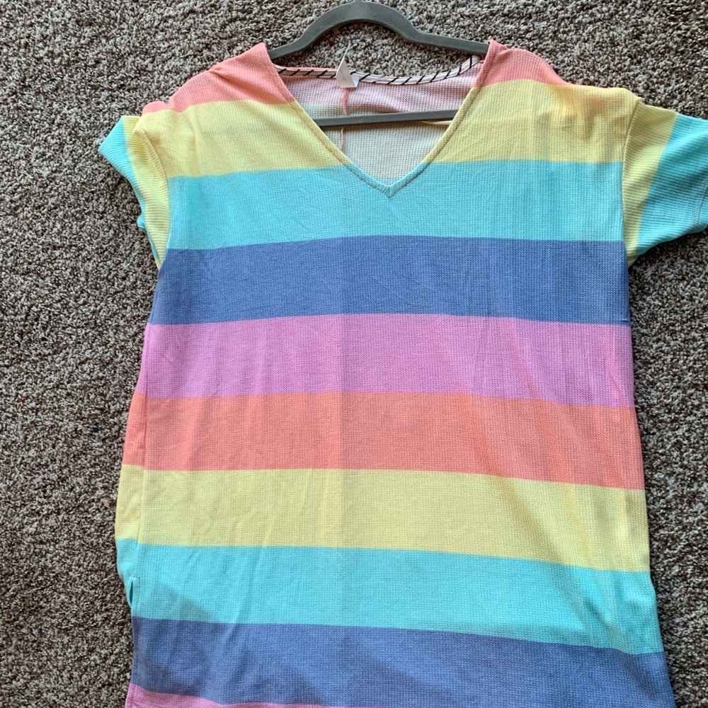 Honeyme striped vneck top